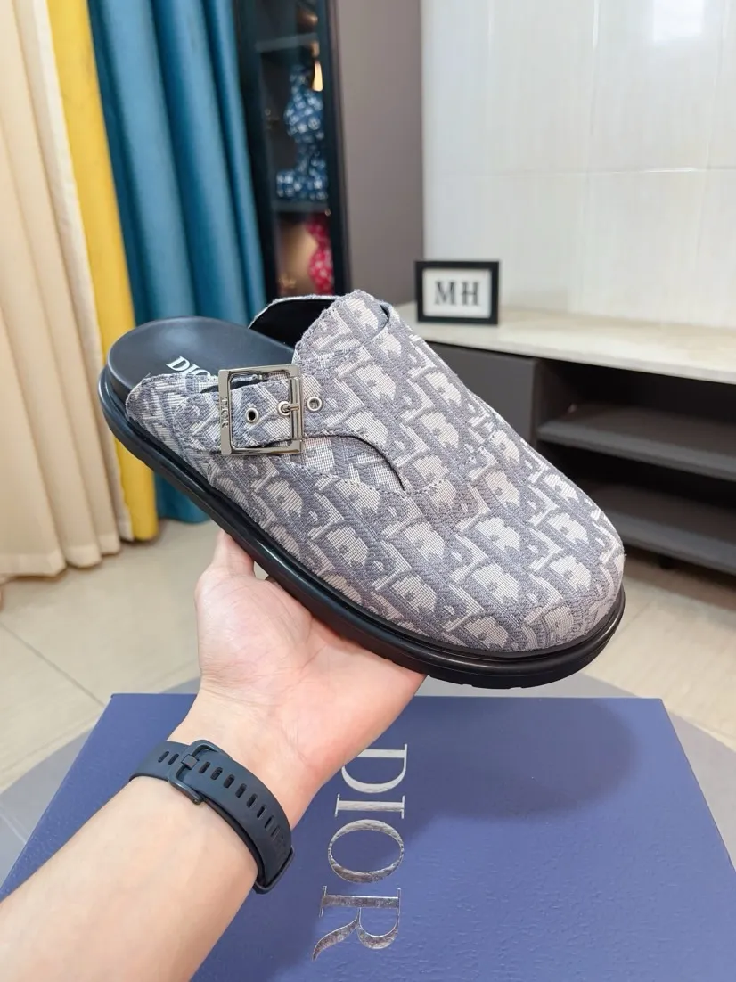 Men's shoes 💰380🌸🌸【Dior】Top purchasing agent 🇮🇹 Di Street Male God half drag counter synchronization, uppers imported from Italy with D logo fabric, high-quality complex splicing craftsmanship, soles: original soles specially provided by the original factory, exclusive event molded soles super comfortable, original factory single goods, 🔍🔍high quality, you can enter and exit the counter at will, welcome to compare, size number 38-45 (order 46)